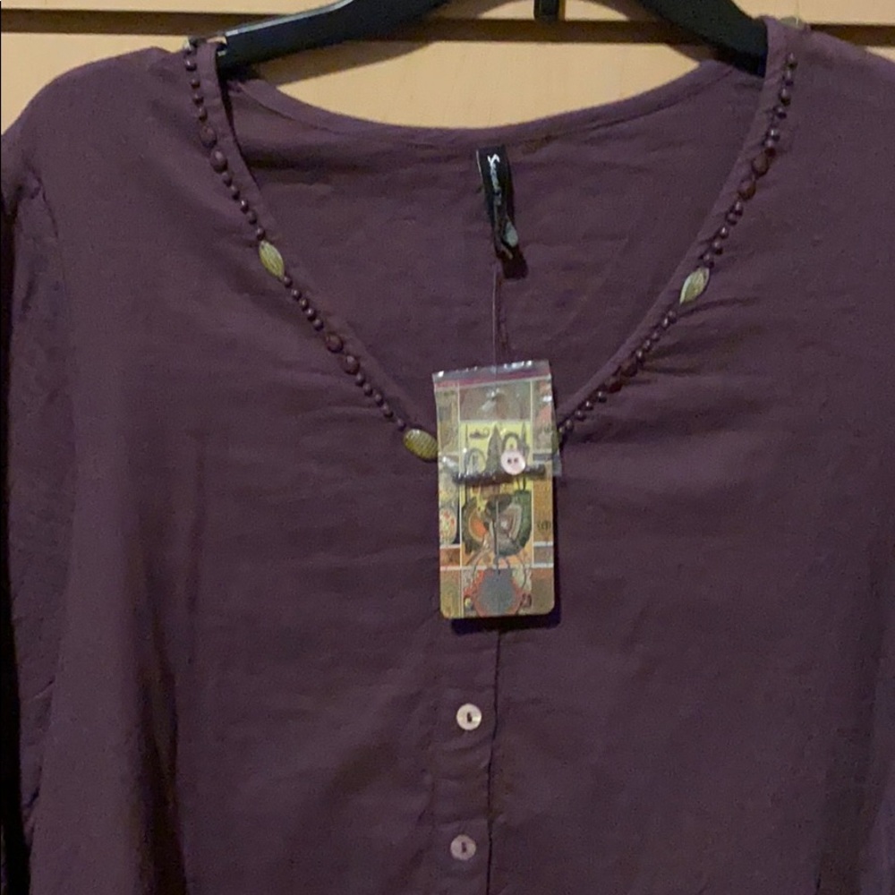 Sacred threads Top - Picture 3 of 4